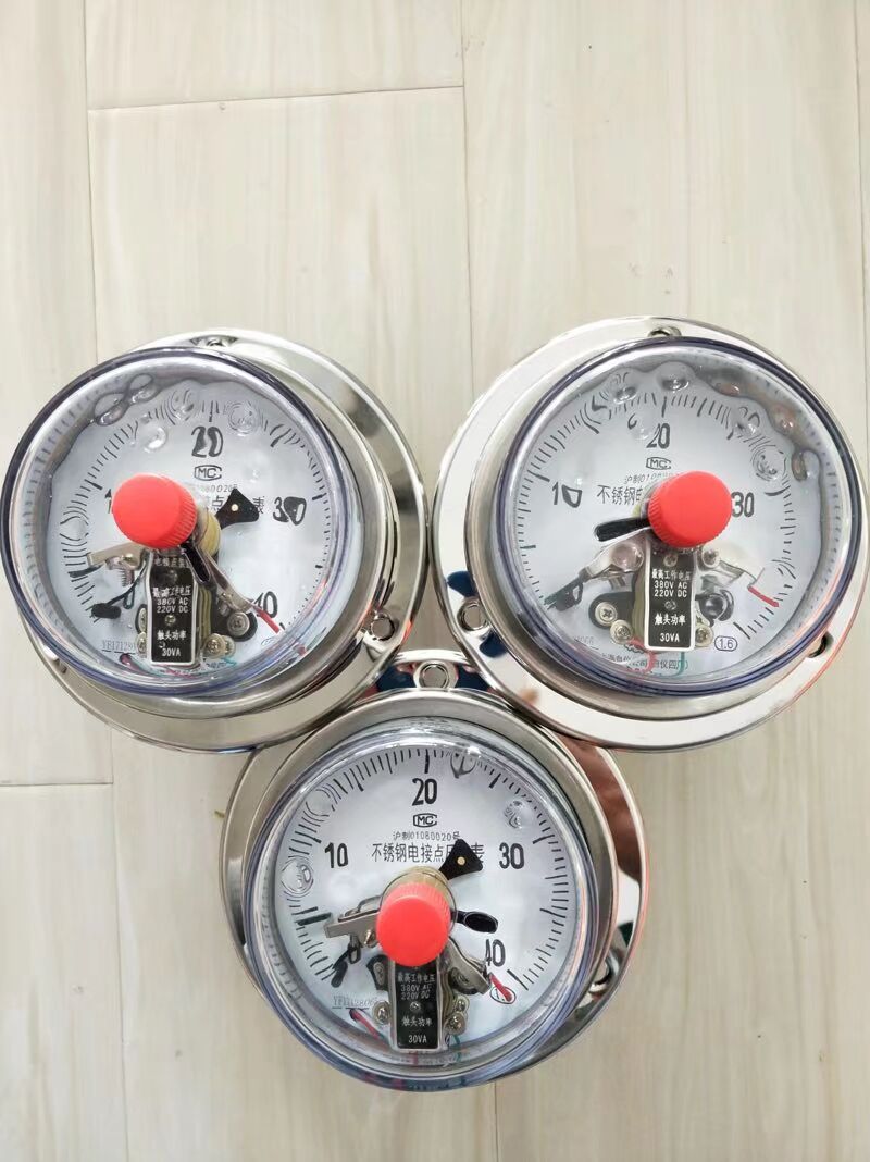 YXC-103BF（軸向帶邊）不銹鋼電接點(diǎn)壓力表